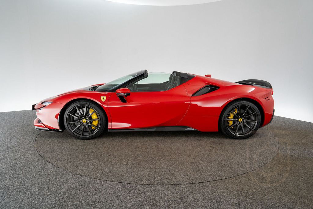 Ferrari SF90 Spider FERRARI SINGEN