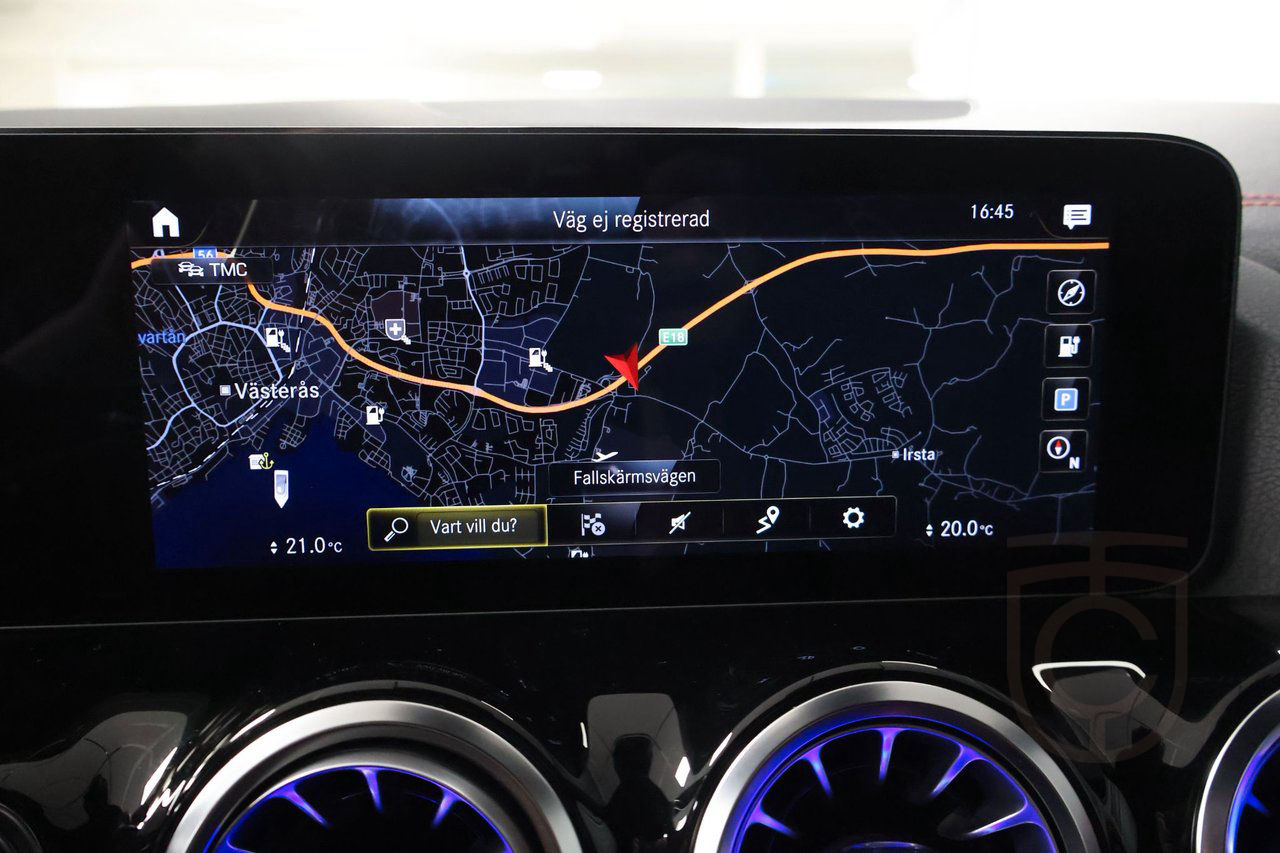 Mercedes-Benz EQA 300 4MATIC AMG PREMIUM NIGHT KEYLESS LED