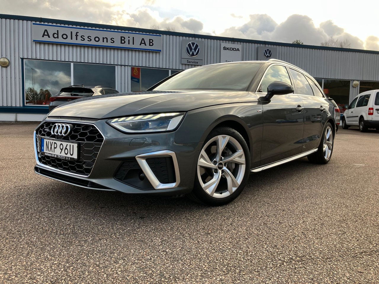 Audi A4 Avant S-Line 40 TFSI Quattro TFSI