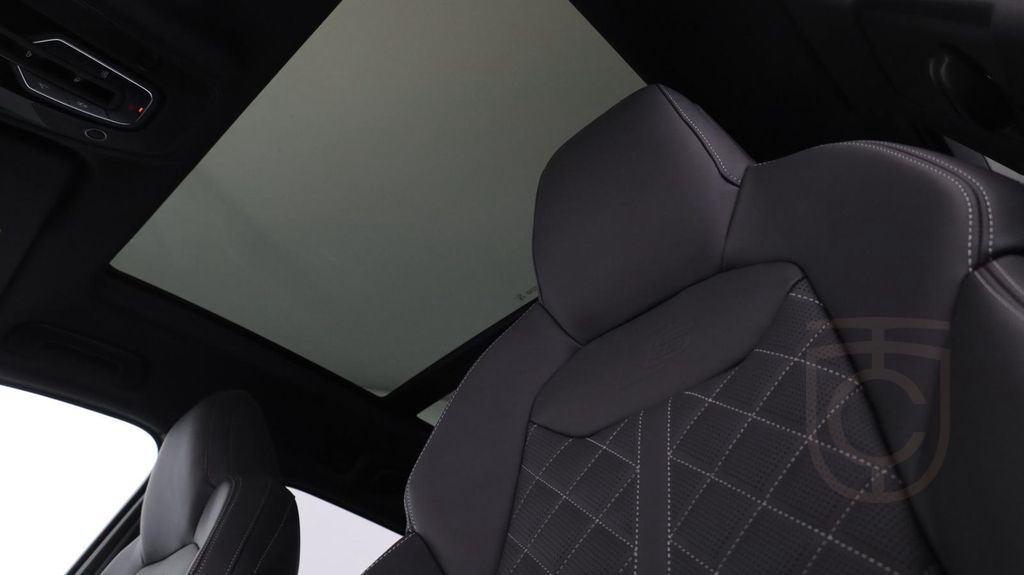 Audi SQ7 TFSI quattro
