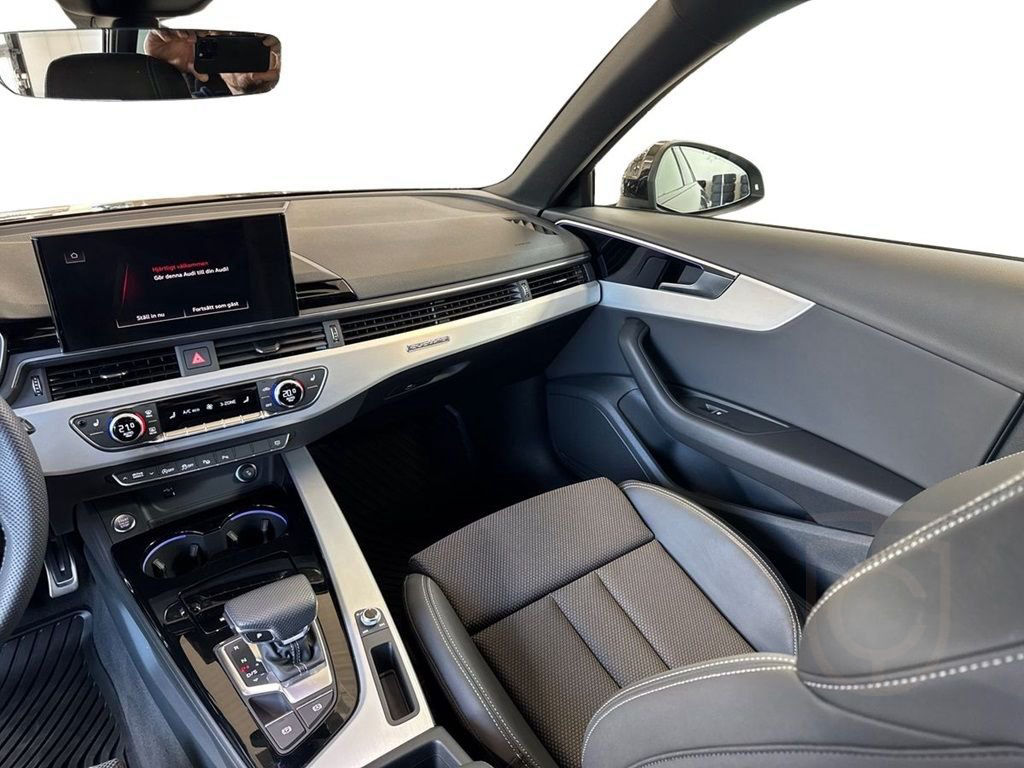 Audi A4 40 TFSI QUATTRO S LINE