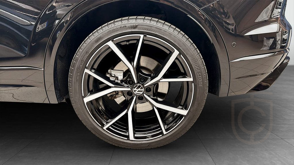 Volkswagen Touareg R e-Hybrid