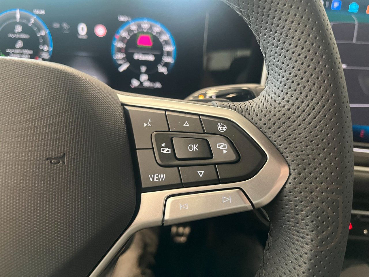 Volkswagen Passat eHybrid 1.5 TSI  R-Line
