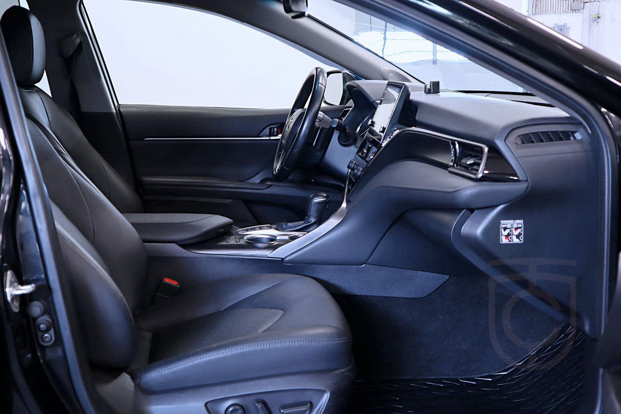 Toyota Camry Hybrid CVT Executive
