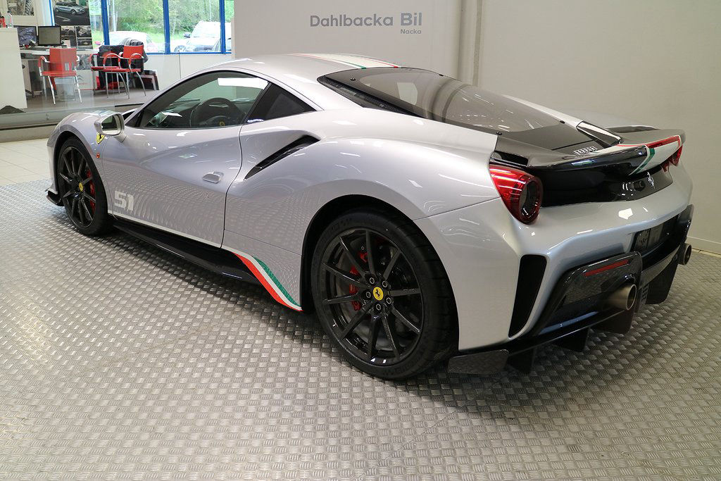 Ferrari 488 Pista Piloti