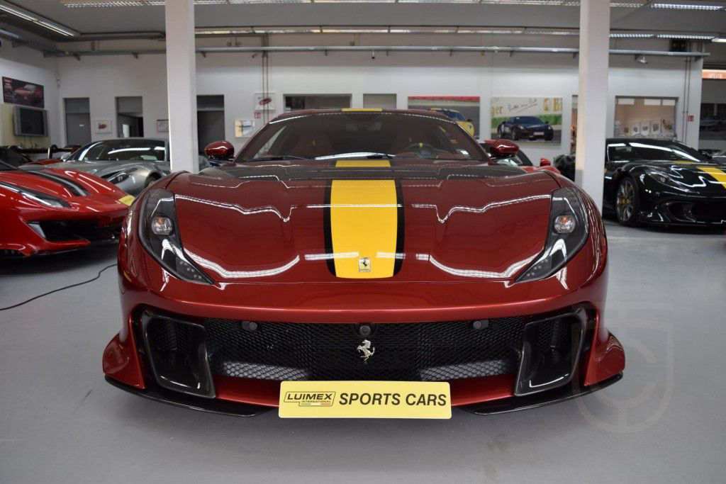 Ferrari 812 Competizione