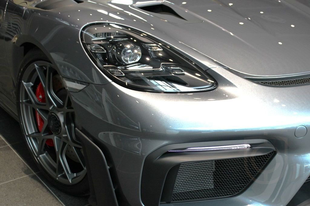 Porsche 718 Spyder RS