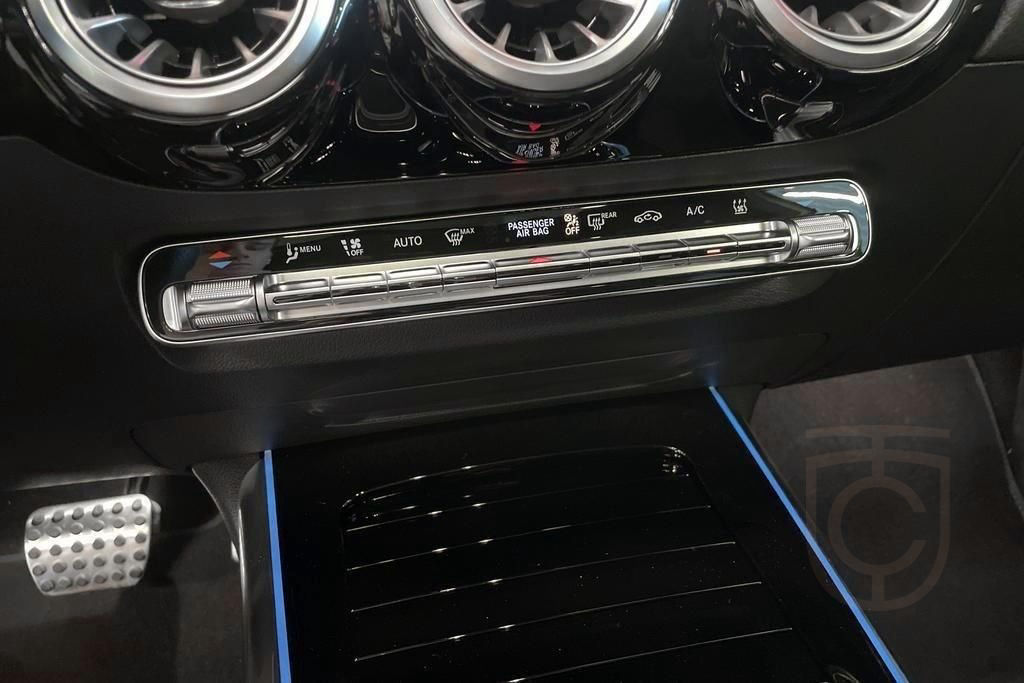 Mercedes-Benz EQA 300 4MATIC 168kW 2025
