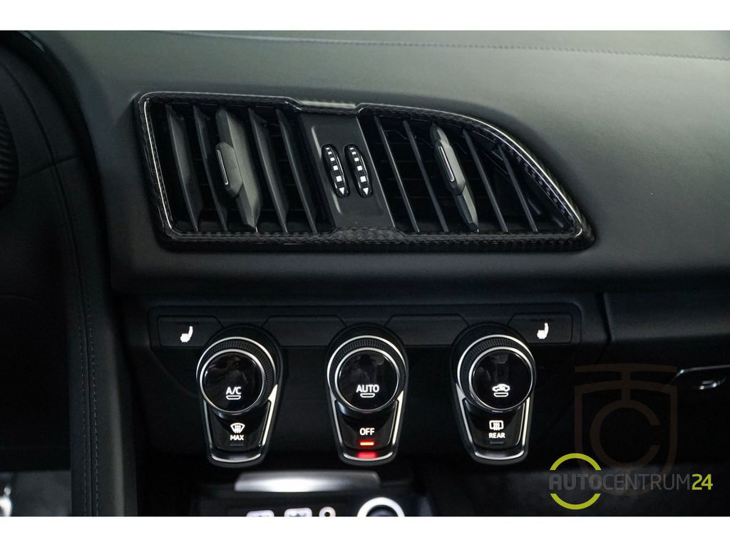Audi R8 Spyder perform Carbon B&O Garantie 12.2028