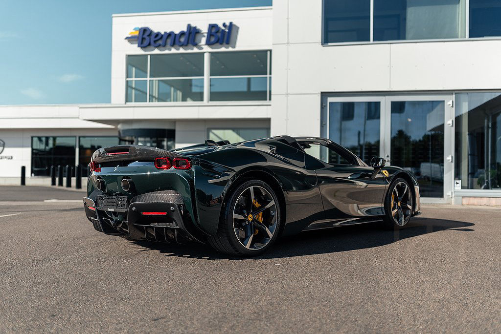 Ferrari SF90 Spider 4.0 V8 DCT 735kW 2024
