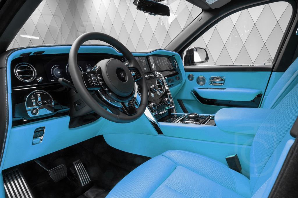 Rolls-Royce Cullinan Series II 2025 BLACK/TIFFANY 4 SEATS