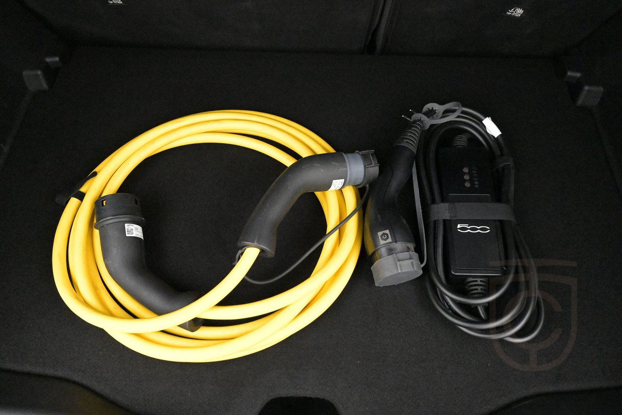 Jeep Avenger Electric Summit LED AdapFart