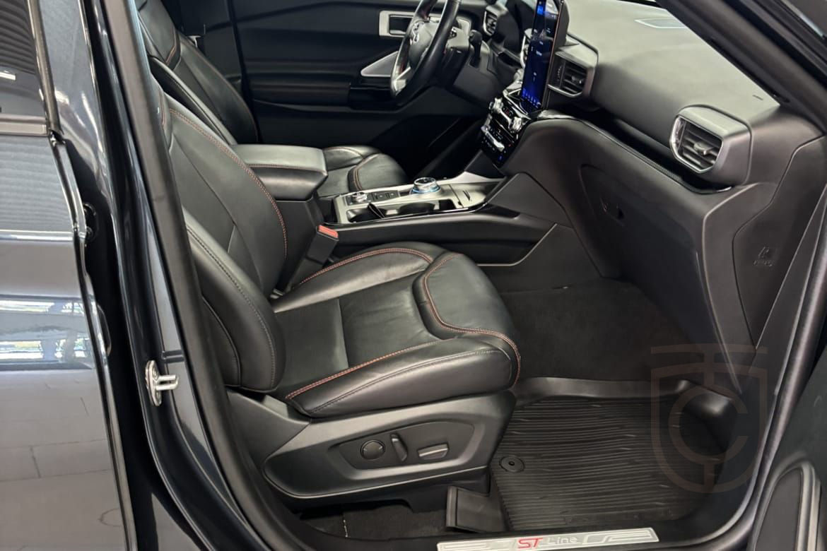 Ford Explorer Plug-In Hybrid ST-Line SelectShift,