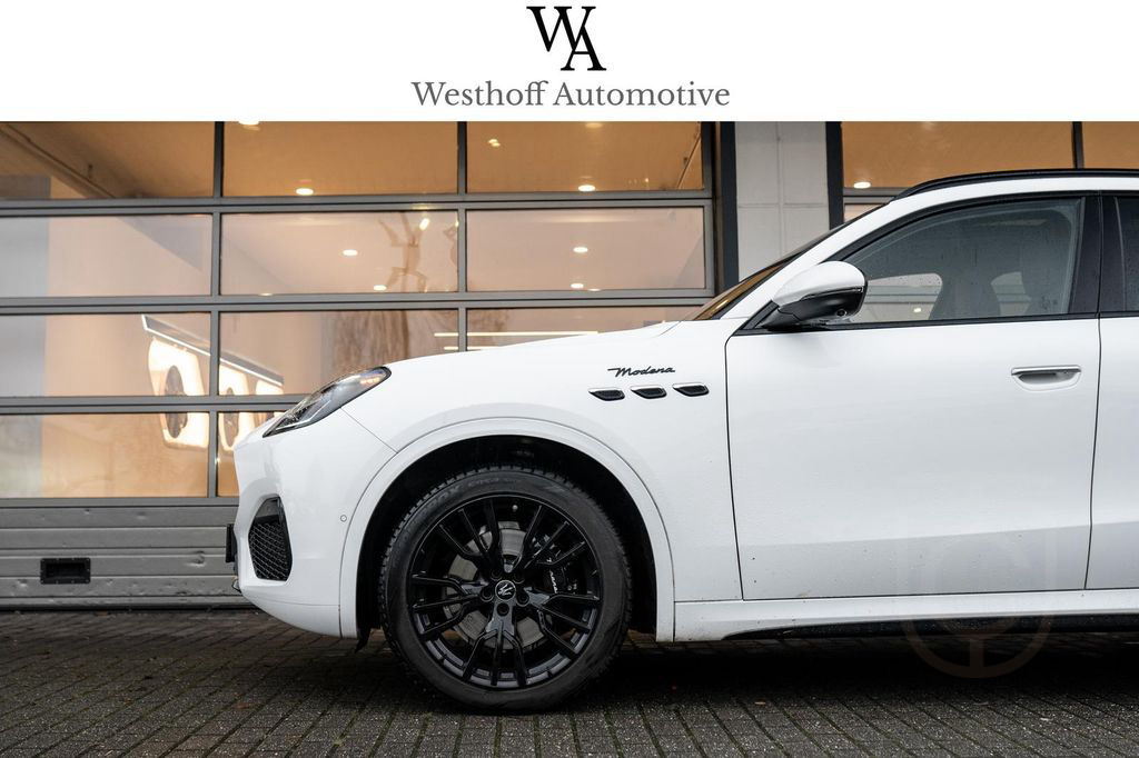 Maserati Grecale Modena Hybrid MY24 Pano ADAS Led 360 20"