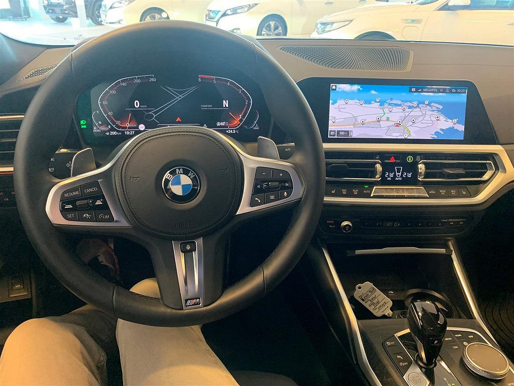 BMW 330 d M Sport Navigation Harman Kardon Innovation Skinn 19"