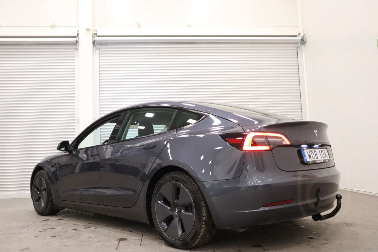 Tesla Model 3 Long Range AWD PANO