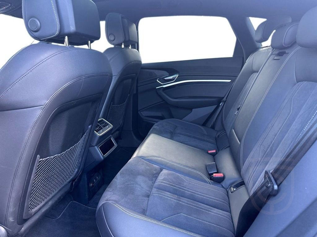 Audi Q8 55 E-TRON QUATTRO S-Line SELECTION