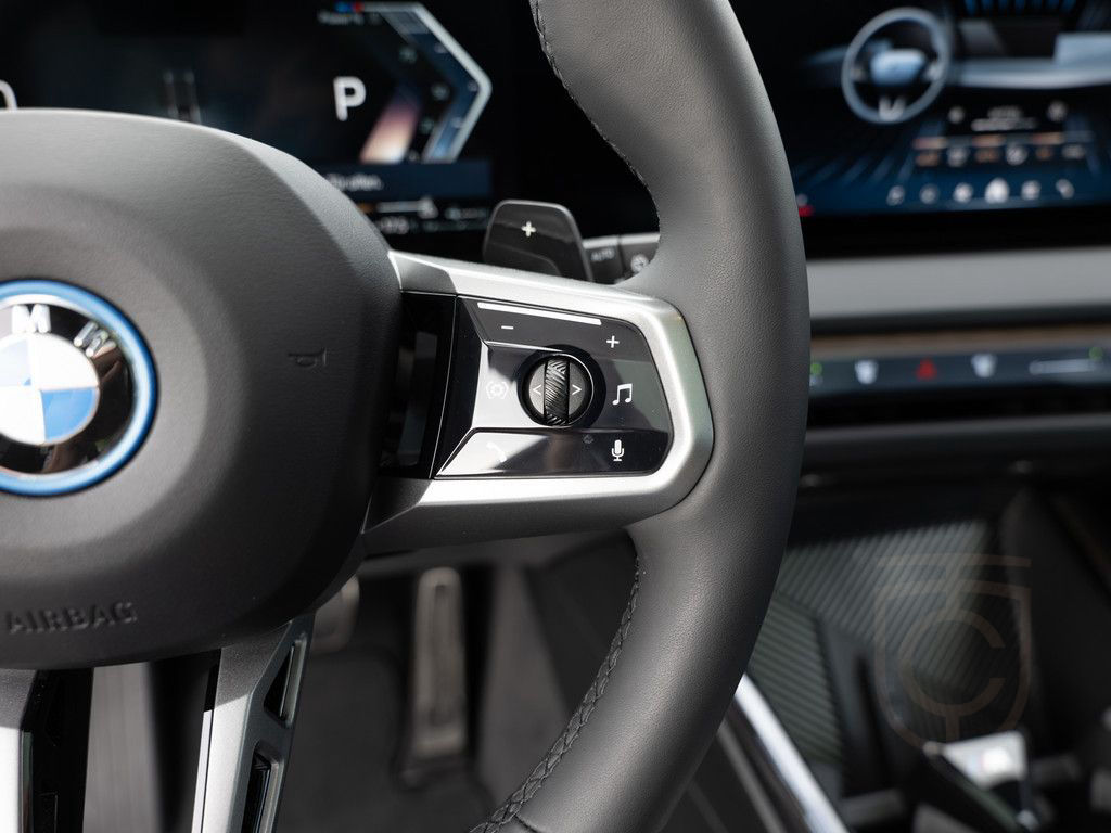 BMW X3 xDrive 30e M-Sport Pro PANO AHK 360° HUD ACC