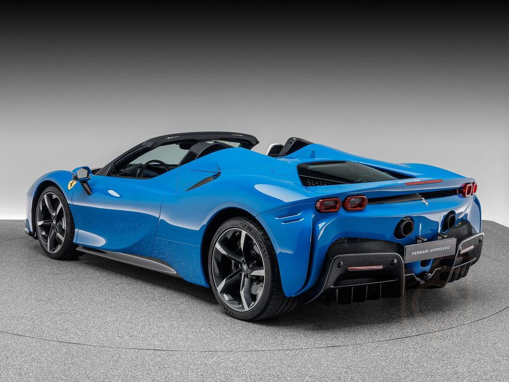 Ferrari SF90 Spider