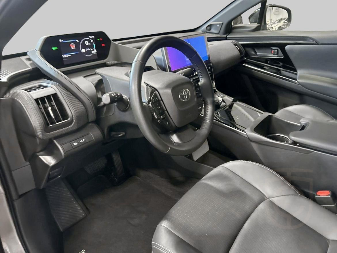 Toyota bZ4X AWD Executive Panorama