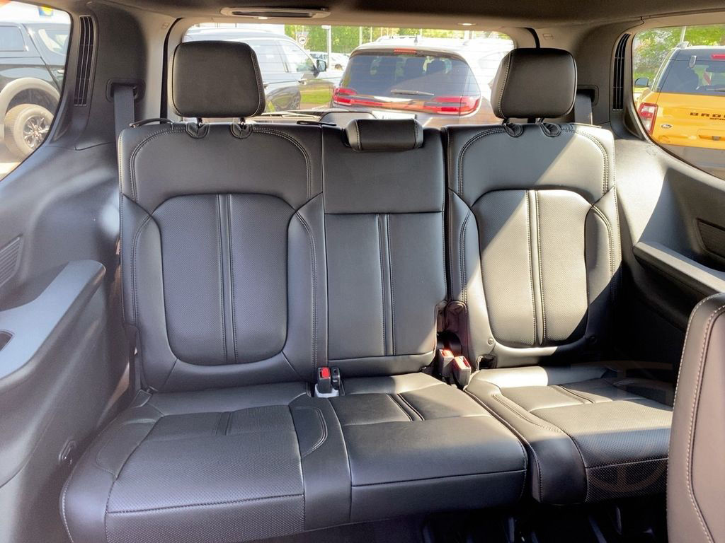 Jeep Wagoneer 4X4 5.7l V8 Hemi E-Torque Serie III