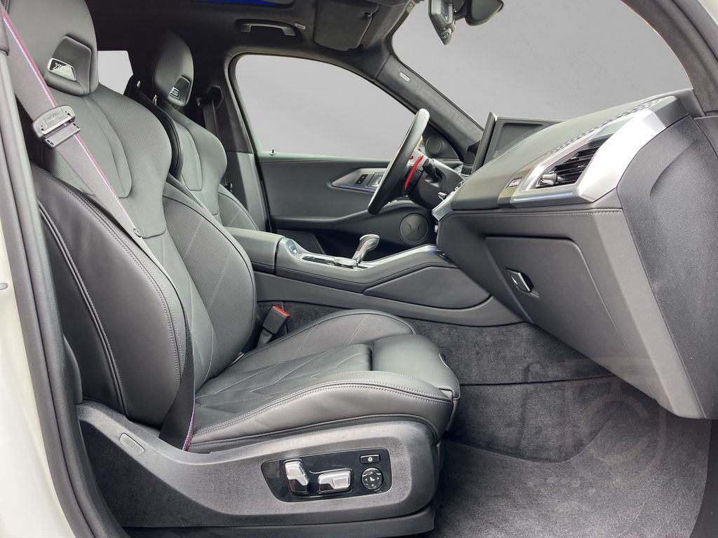 BMW XM 50e 22" AHK AB-Assist ACC 3,99%