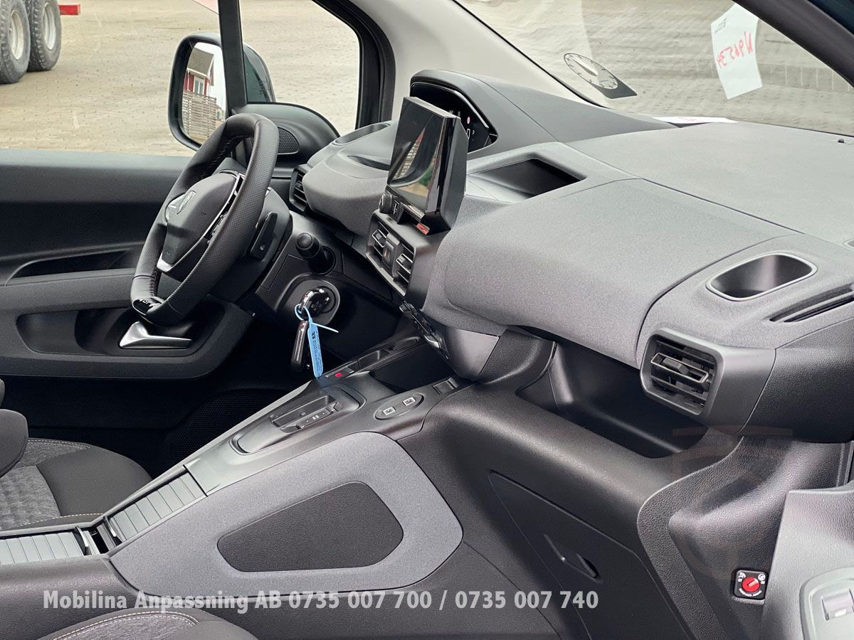 Peugeot Rifter Handikappanpassad Rullstolsbil