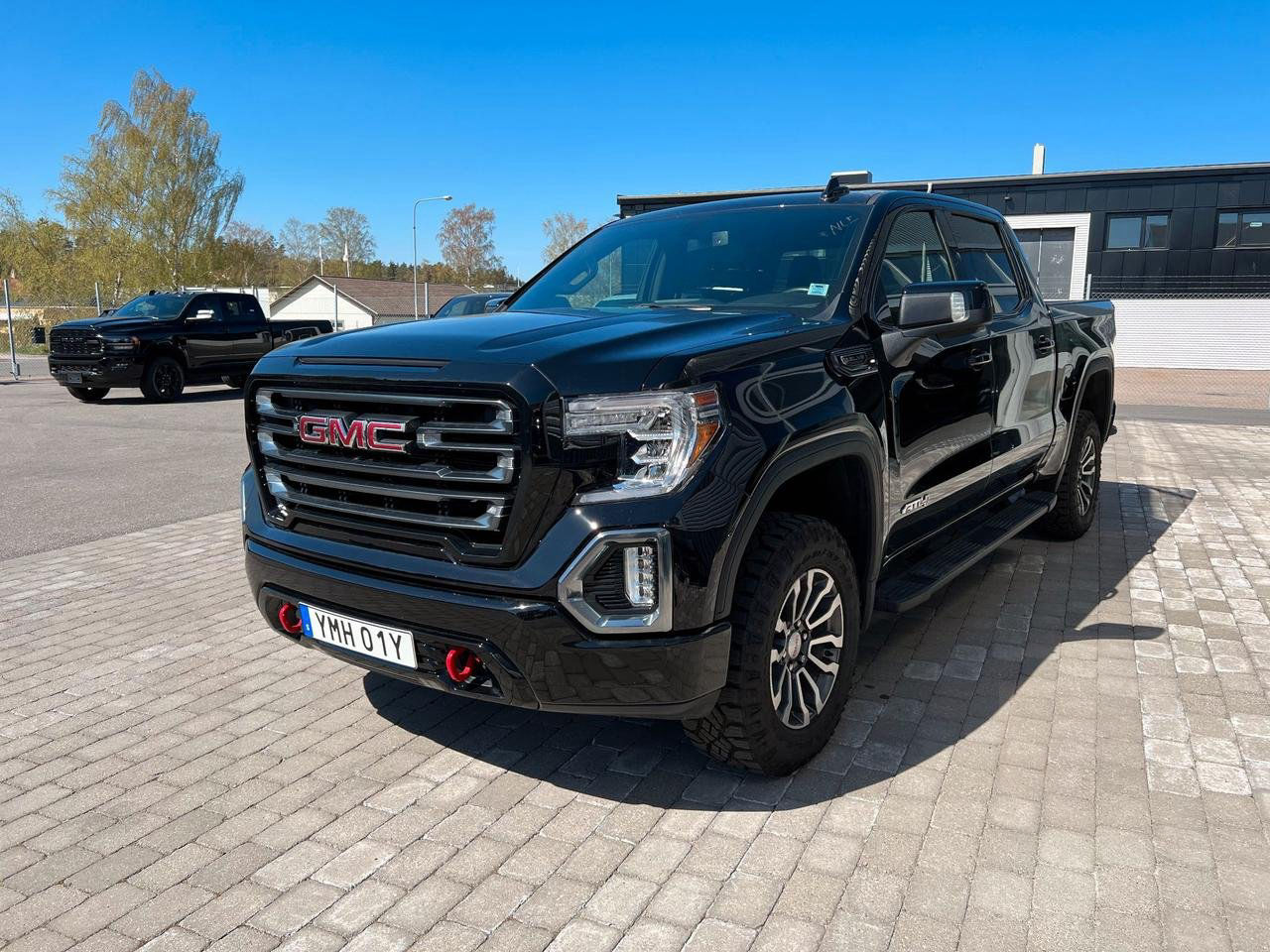 GMC Sierra AT4, 5.3L ,1878 Årsskatt SÅLD Flera inkommande
