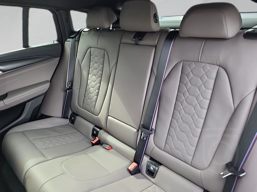 BMW X4 M Competition Pano HeadU ACC 360° HarmanKardo
