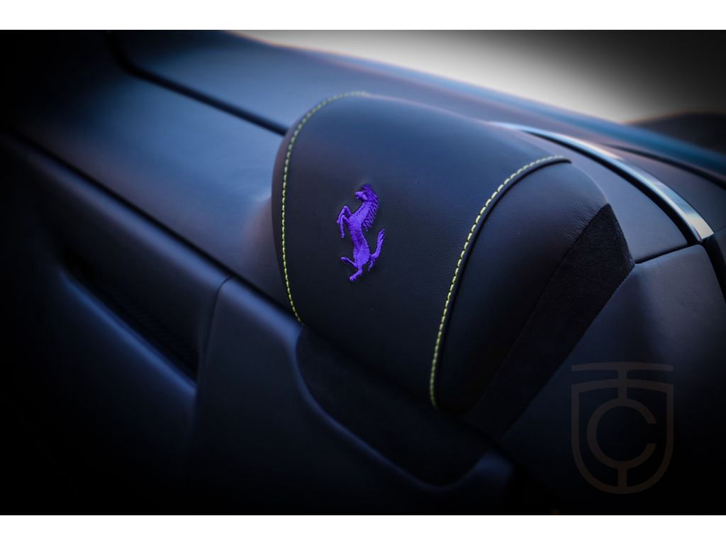 Ferrari Roma Spider *Carbon+LED*MagneRide*Passenger-Disp
