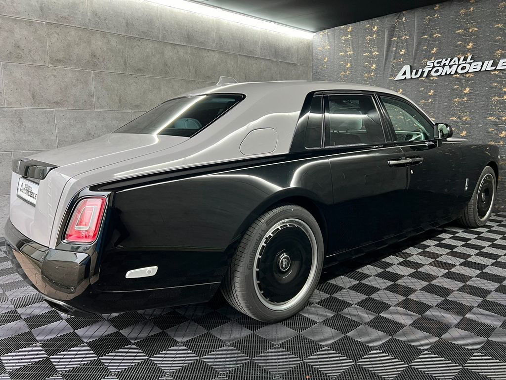 Rolls-Royce Phantom SWB Extended Two-Tone FULL