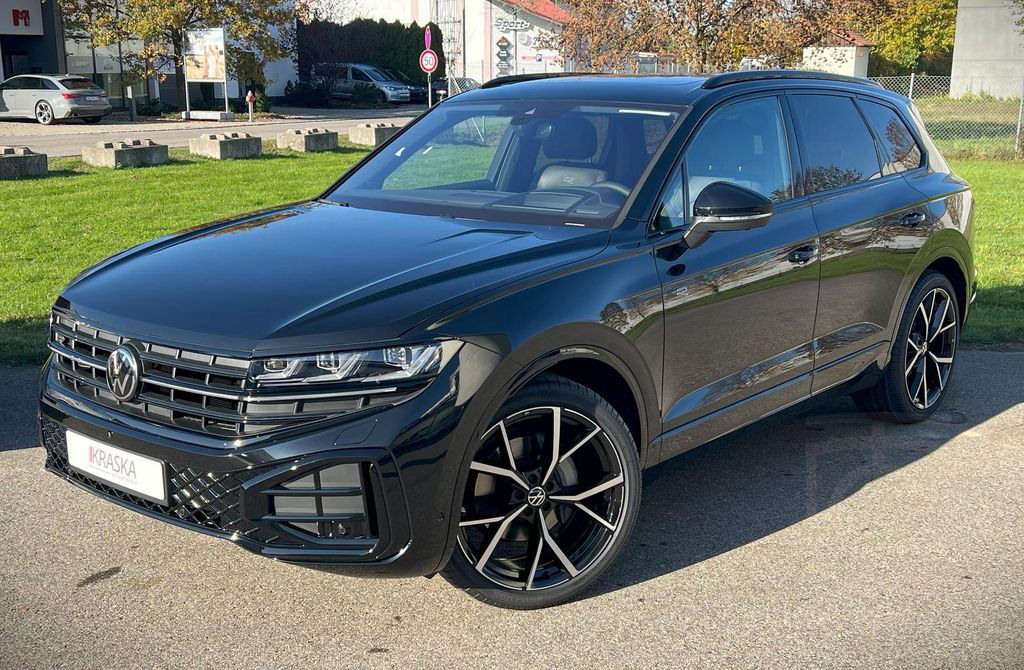 Volkswagen Touareg 3.0 TDI 4M R-Line AHK PANO DYNAUDIO