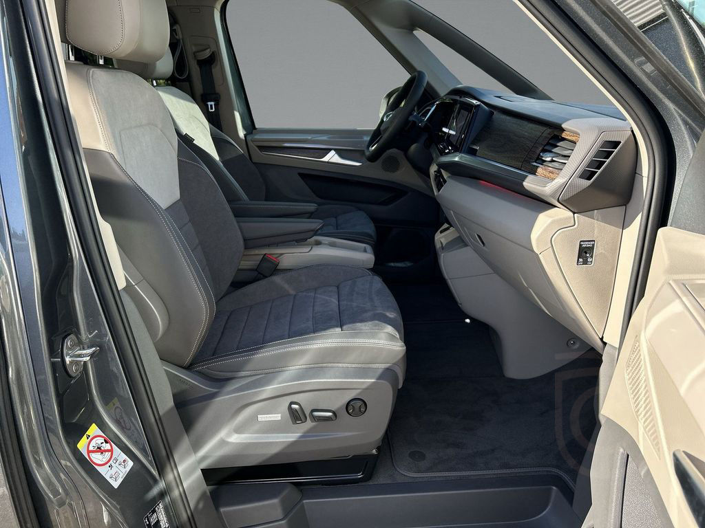 Volkswagen Multivan Langversion 2.0 TDI Style DSG+MATRIX