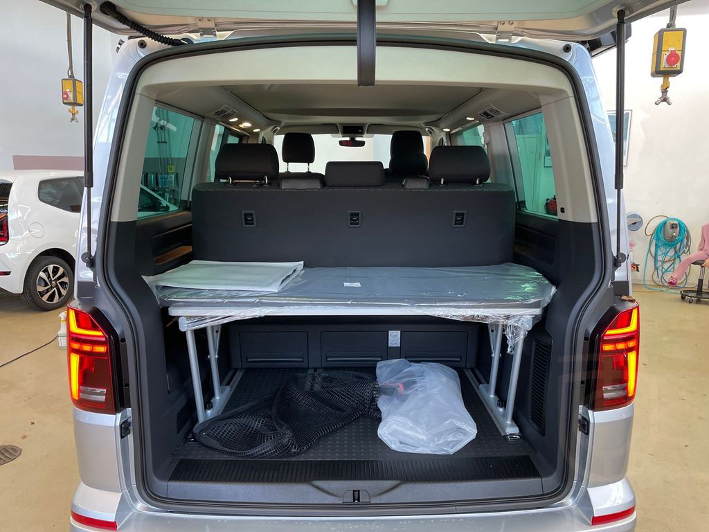 Volkswagen T6.1 California 2.0 TDI KR Beach Tour Edition *A