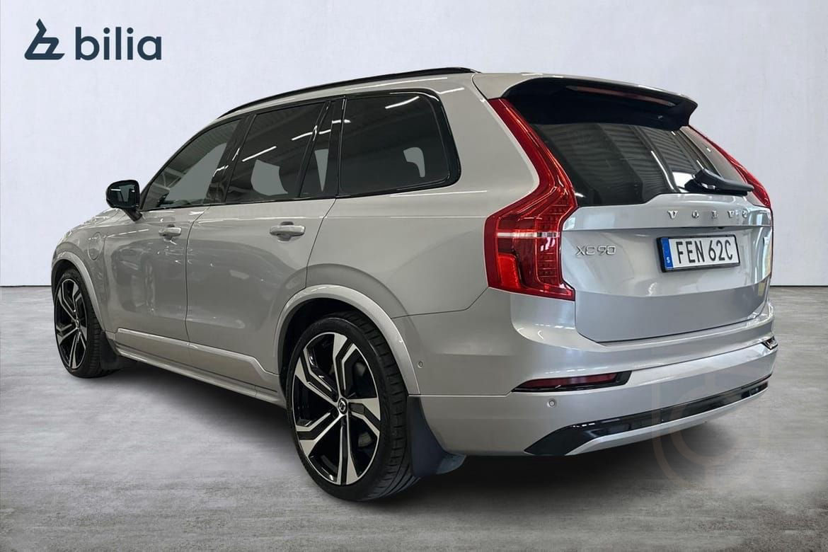 Volvo XC90 Recharge T8 Ultimate Dark Edition.