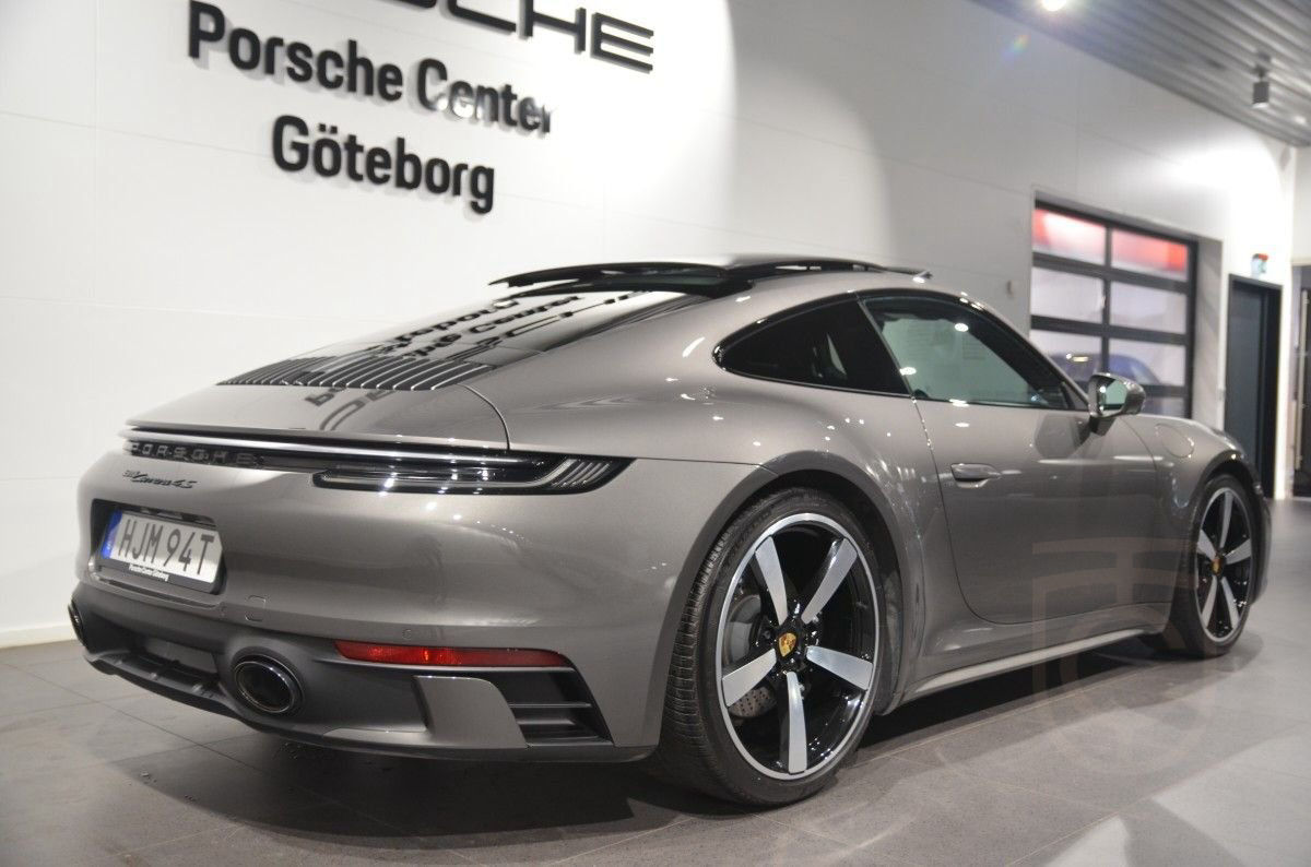 Porsche 911 Carrera 4S