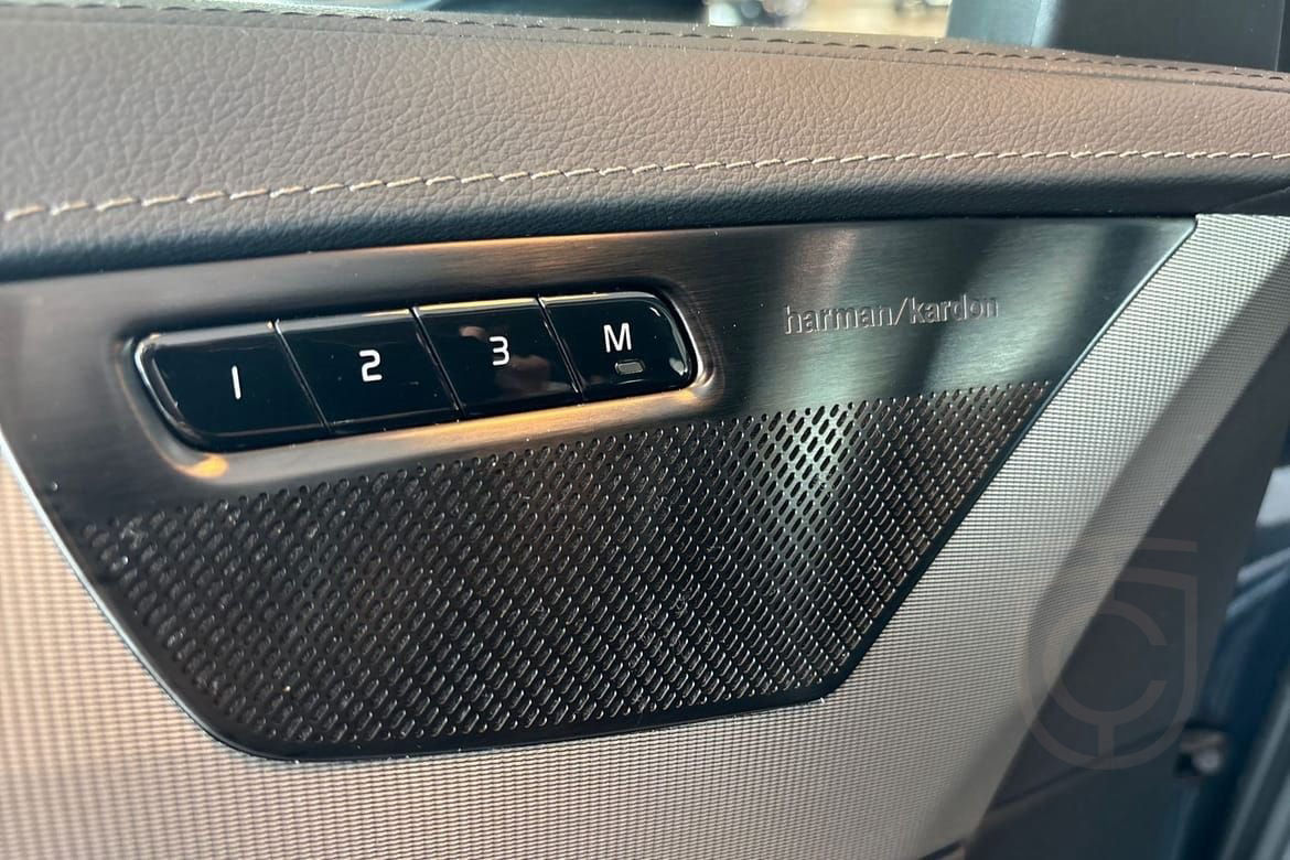 Volvo XC90 Recharge T8 Ultimate Dark
