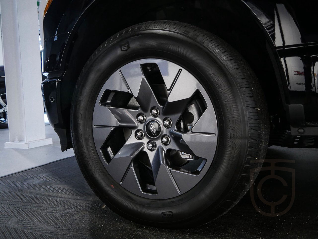 Ford F-150  F150 Lightning Lariat Extended Range