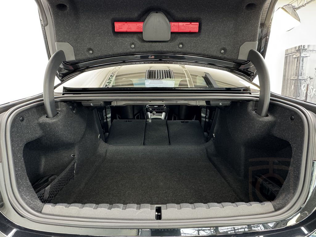 BMW M4 xDrive Competition Schale ACC 360° LED+ H&K