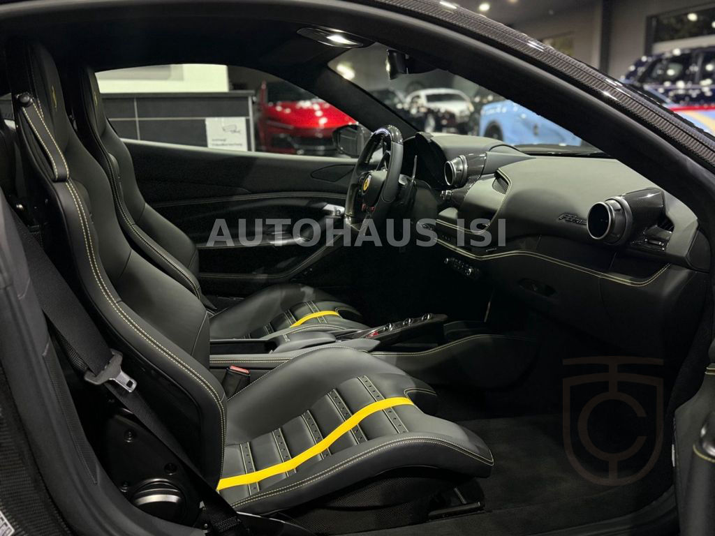 Ferrari F8 Tributo NOVITEC N-LARGO 1 of 1 *FULL CARBON*