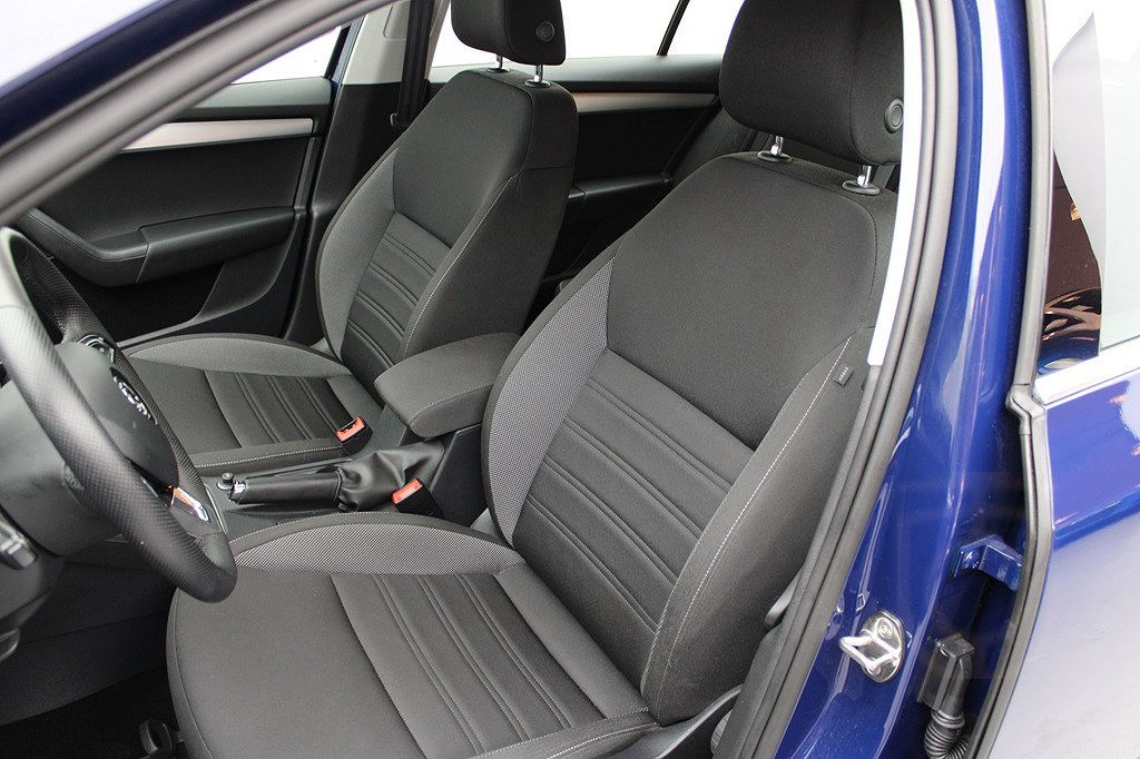 Skoda Octavia Kombi VIA COMBI AMBITION 1.0 TSI 115 OCTA
