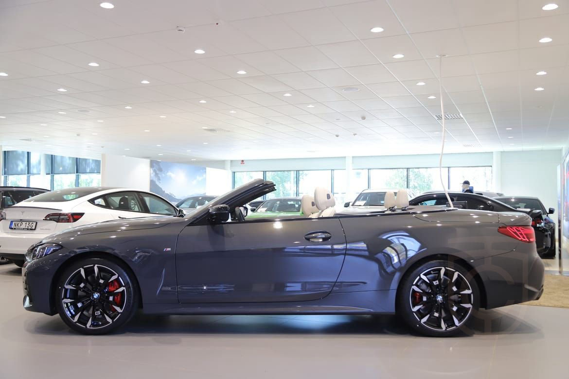 BMW M440I xDrive Convertible Cab