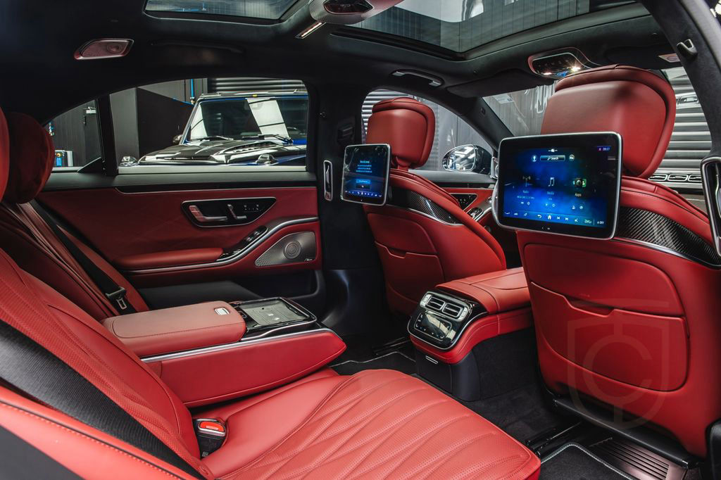 Mercedes-Benz BRABUS B930 Ceramic Brakes+Burmester 4D+Carbon