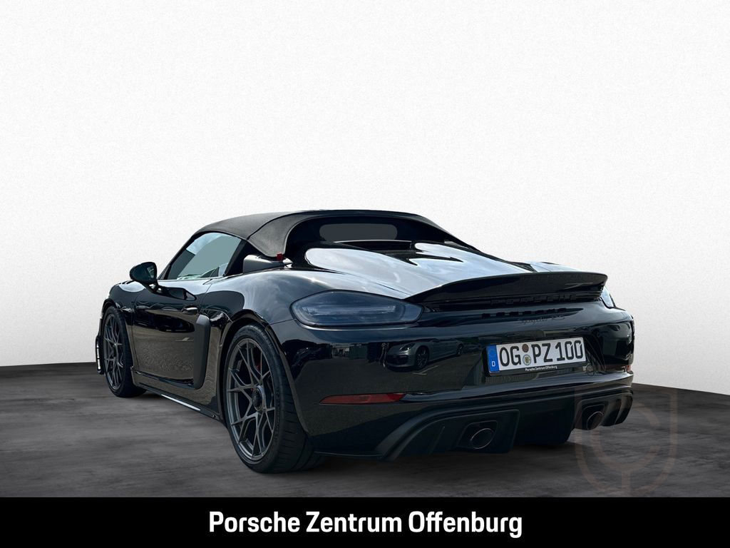 Porsche 718 Spyder RS