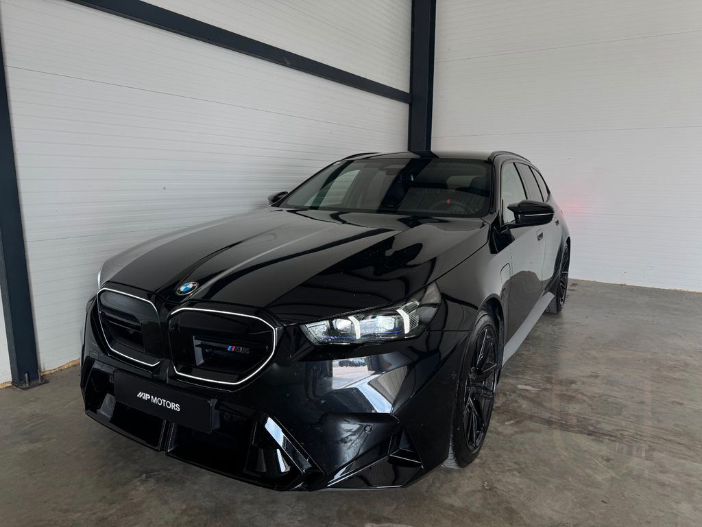 BMW M5 Touring PANO/HUD/AHK/INNO/SITZLÜFTUNG/ICONIC