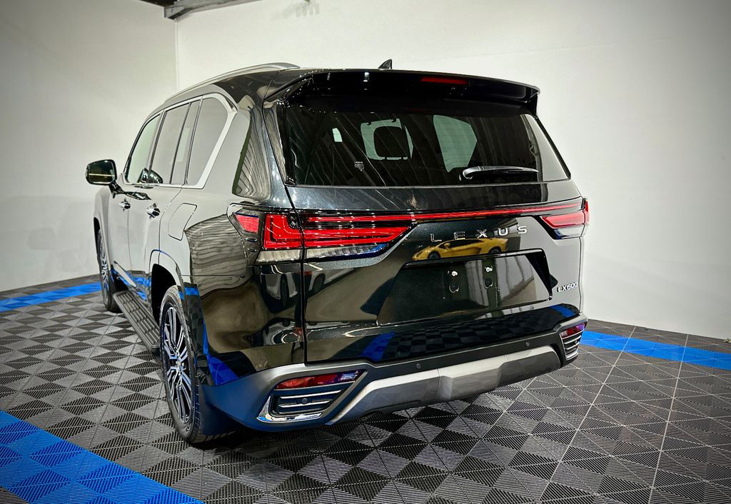 Lexus LX 600 Luxury MY24/Rear TV/In Stock/full options