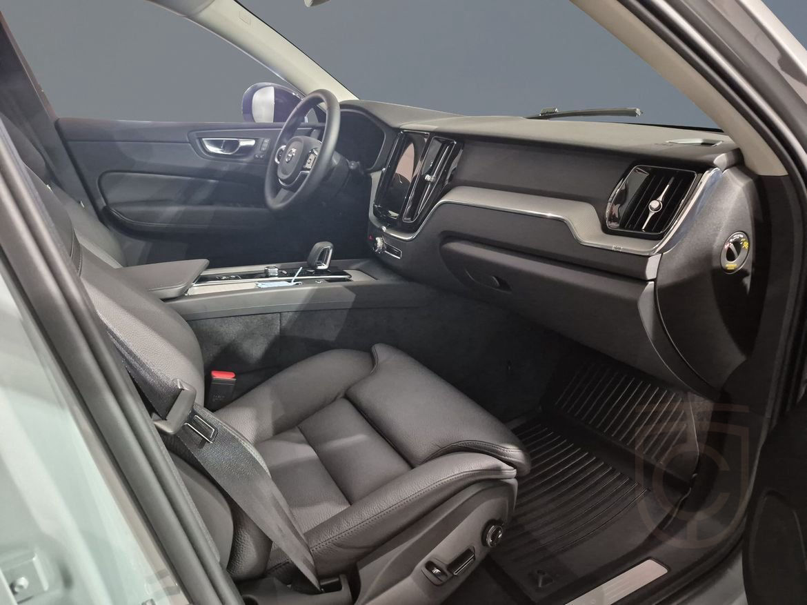 Volvo XC60 T6 Plus Dark Edition