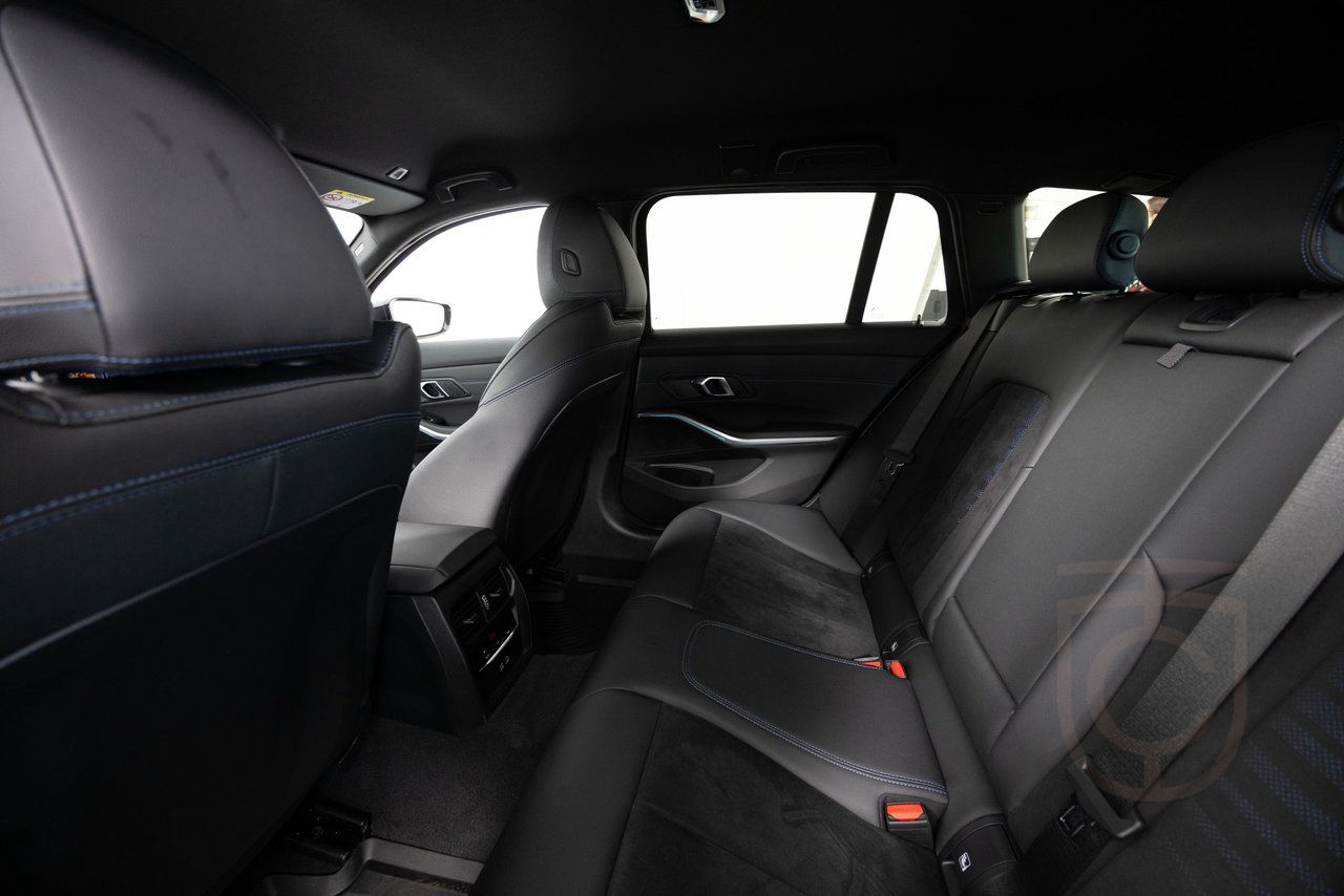 BMW 330e xDrive Touring M Sport