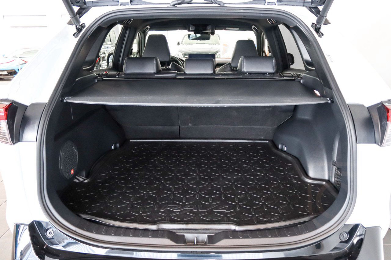 Toyota RAV4 Hybrid AWD-i E-CVT GR-Sport JBL 360kam