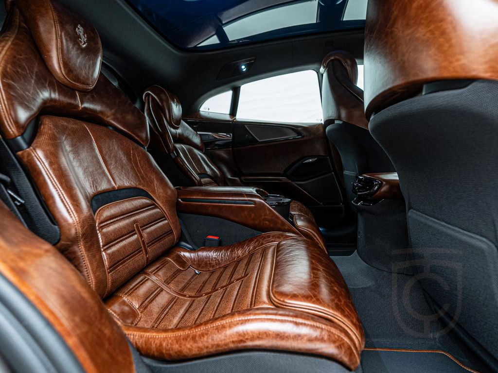 Ferrari Purosangue Tailor Made*Carbon*Massage Seats